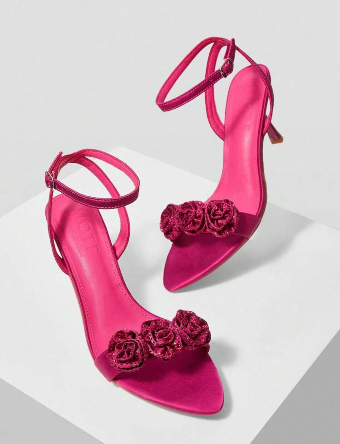 Elegant Floral Pointed Toe High heel