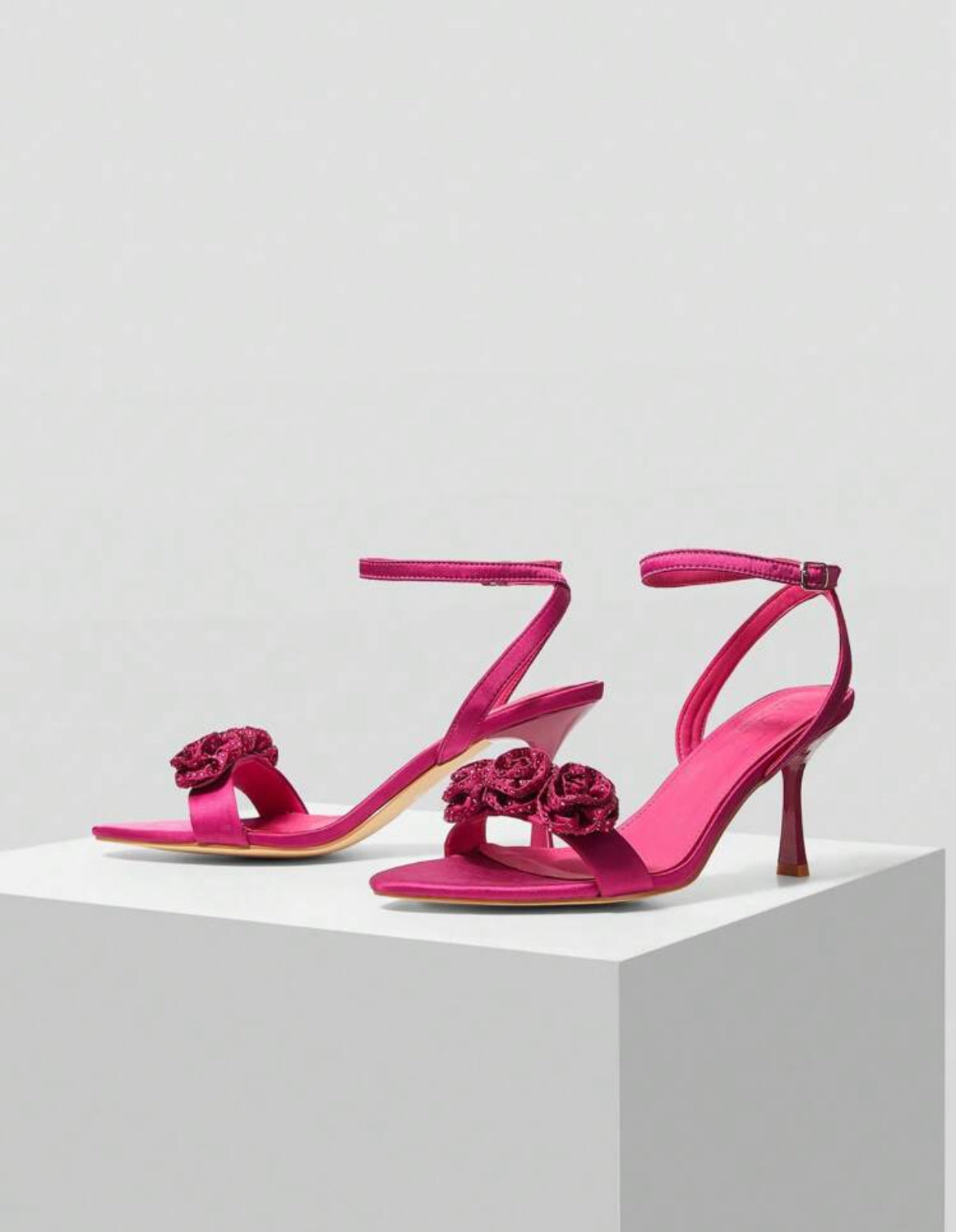 Elegant Floral Pointed Toe High heel
