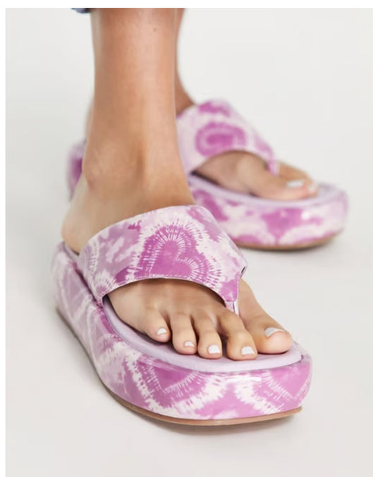 ASOS Design Francesca flatform Flat form Flat sandals in pink tie dye